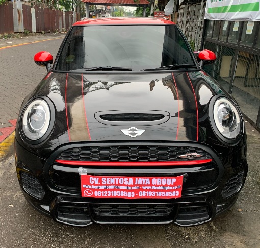 Sewa Mobil Mini Cooper Hitam Surabaya