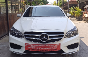 Sewa Mercy E400 Putih Surabaya