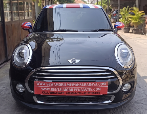 Sewa Mobil Mini Cooper Hitam Surabaya